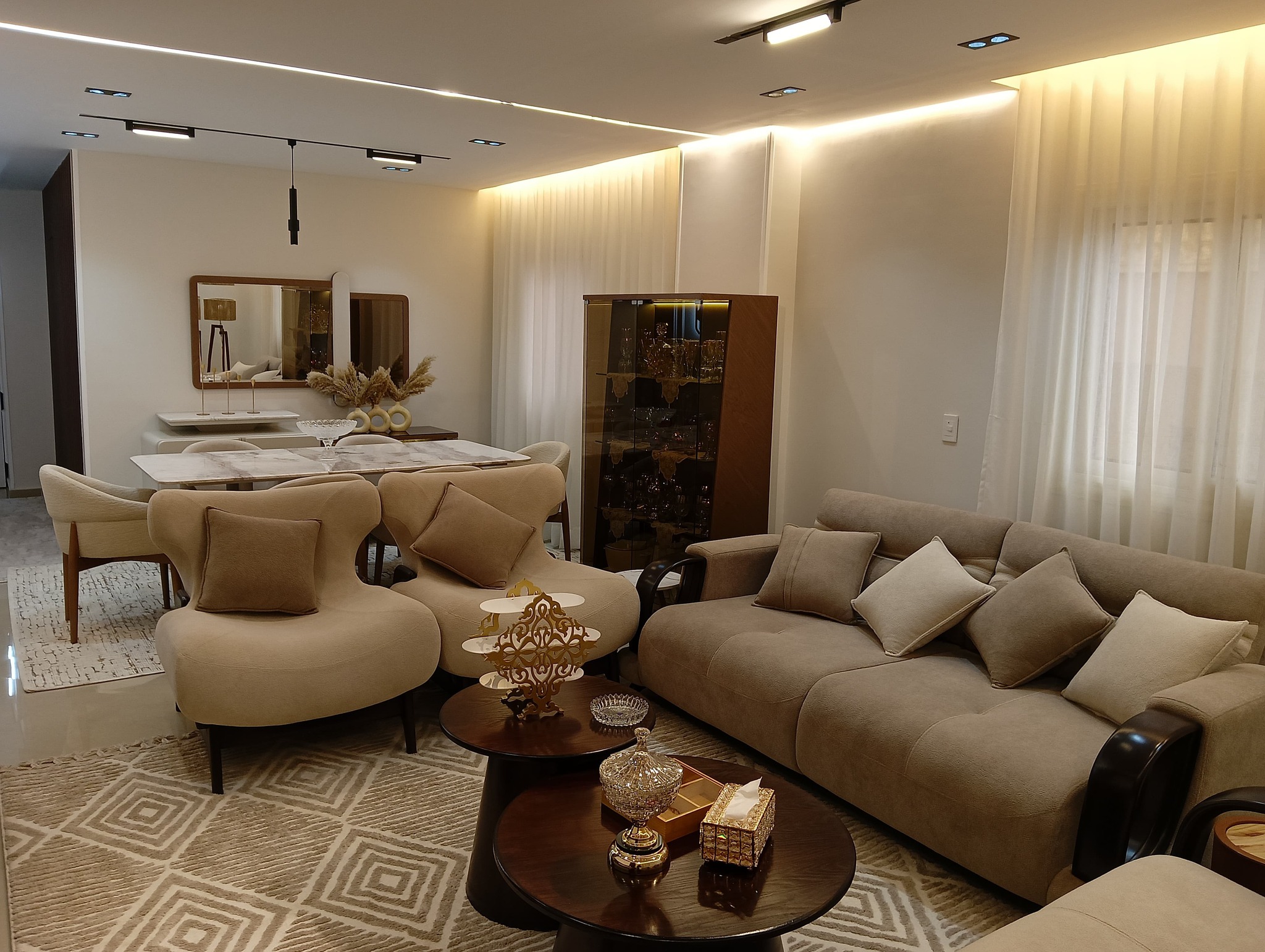 Design H&N