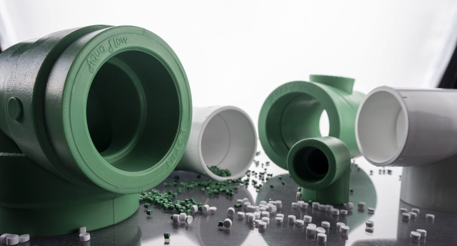 أكوا فلو للمواسير والوصلات | Aquaflow Pipes and Fittings