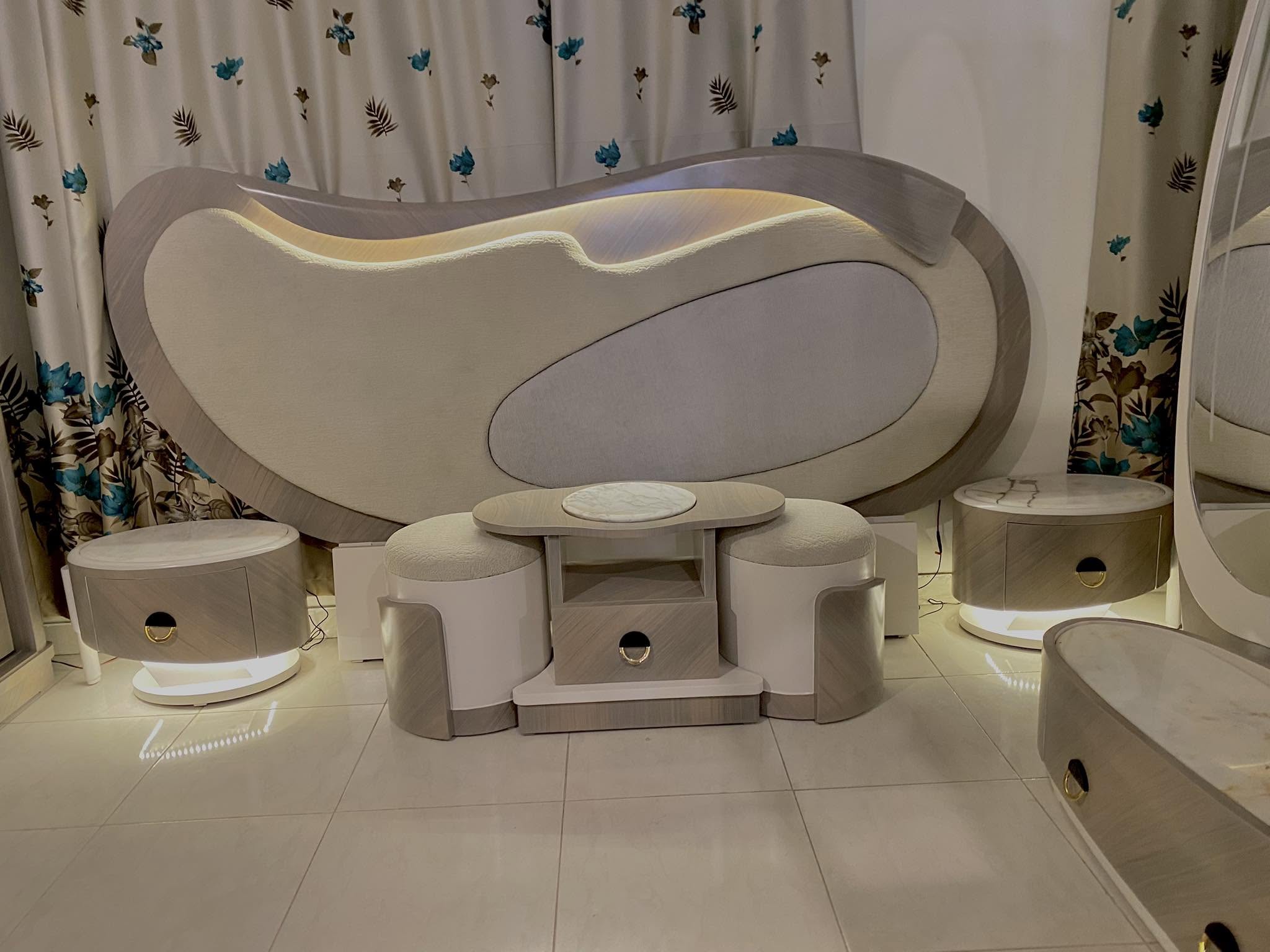 مصنع عراقة لصناعة الأثاث