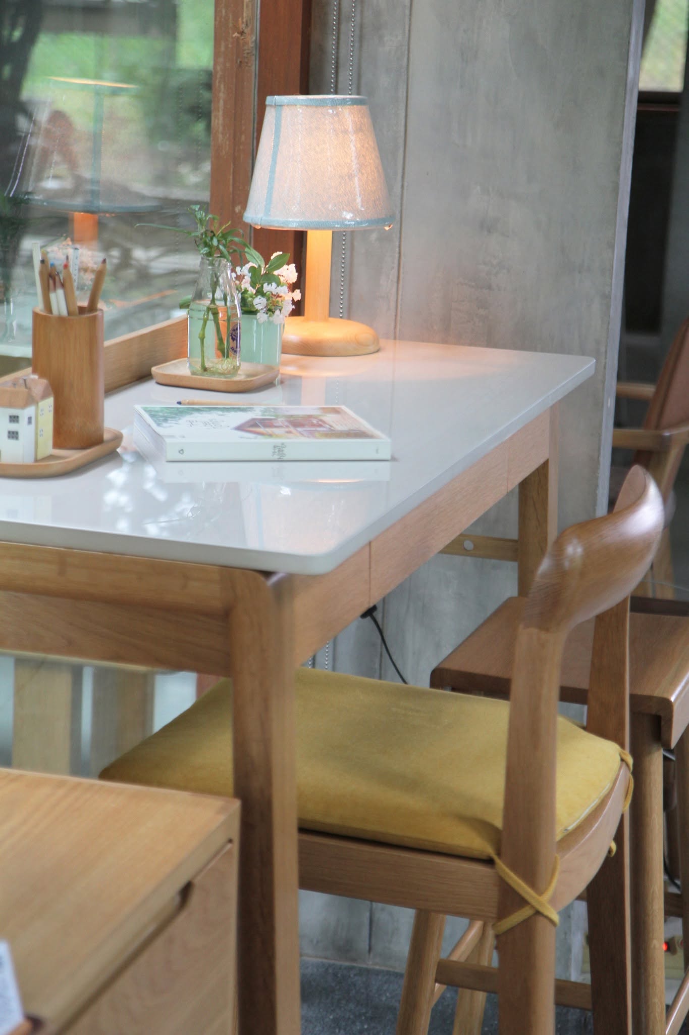 OGGI FURNITURE