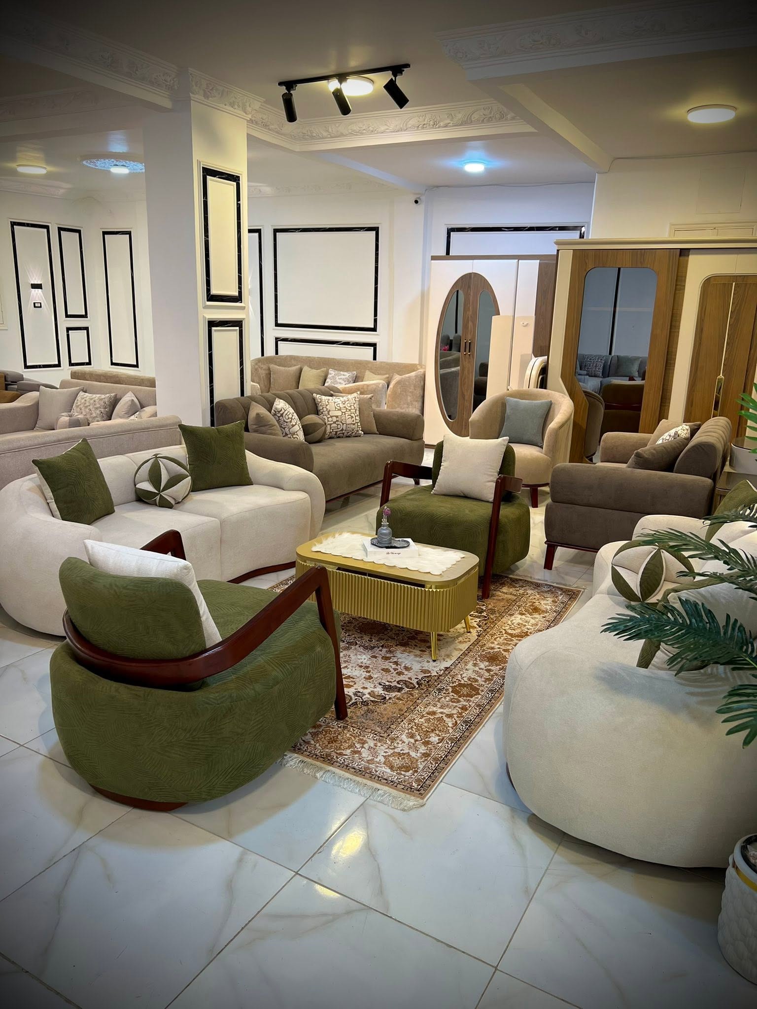 المصنع فرنيتشر
