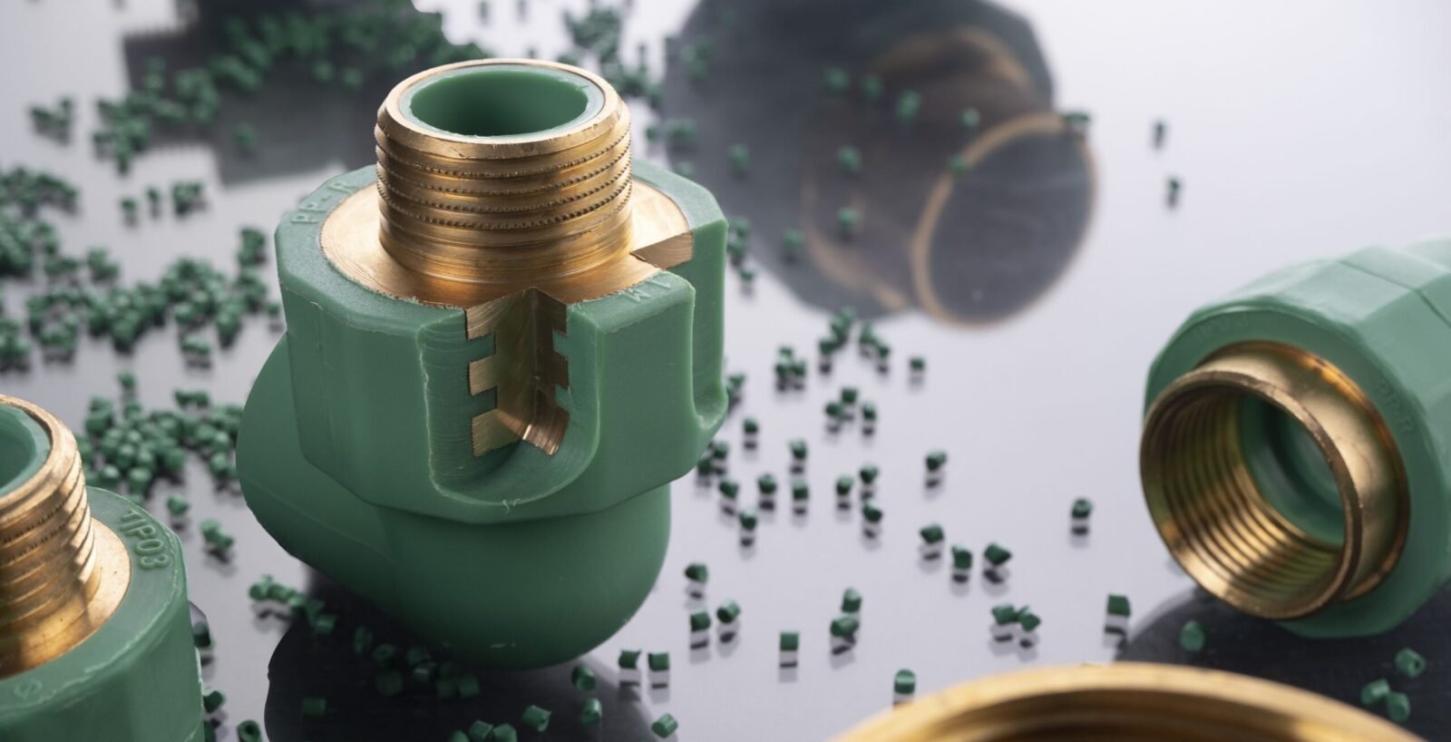 أكوا فلو للمواسير والوصلات | Aquaflow Pipes and Fittings
