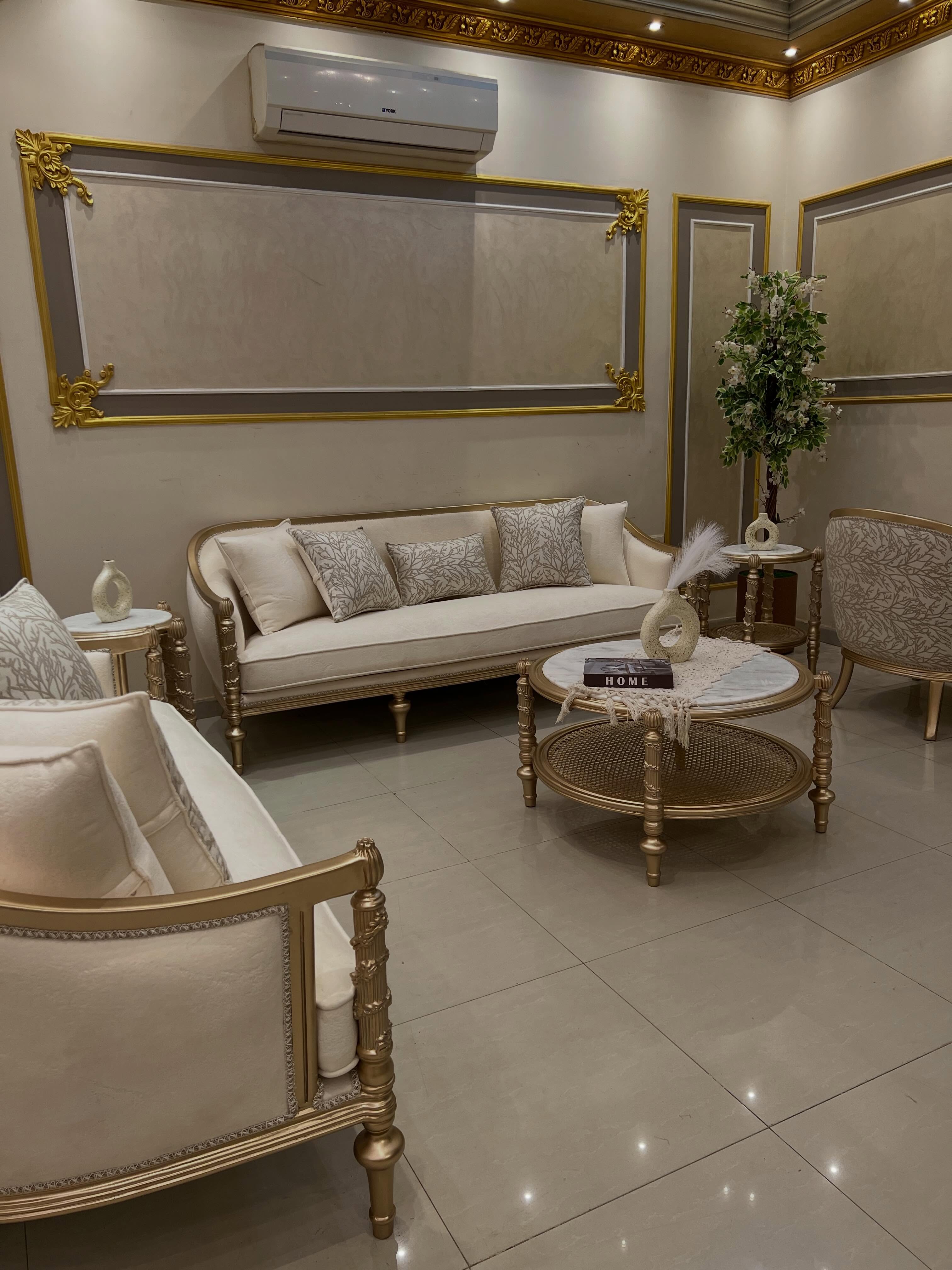 Shokry ghorab For furniture / شكر غراب للاثاث