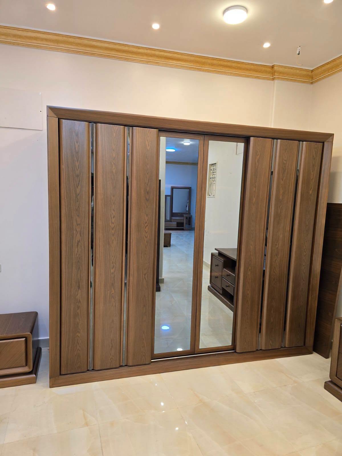 مصنع طنان للاثاث